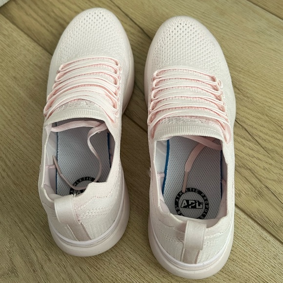 APL ♡ Techloom Breeze Sneakers in Baby Pink - Picture 6 of 7